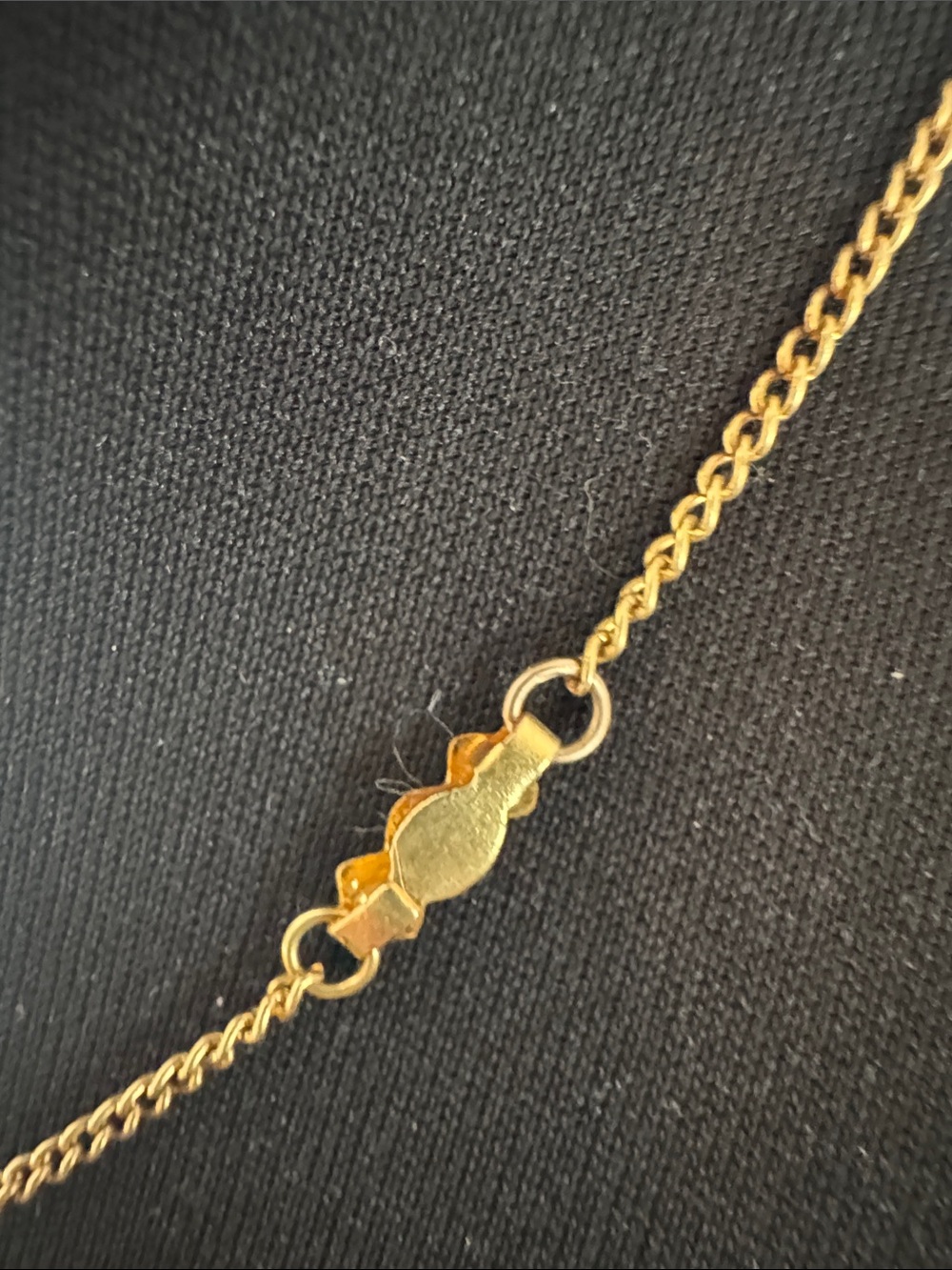 Vintage Gold Pendant Necklace with White Teardrop Drops - Vintage - Picture 4 of 5